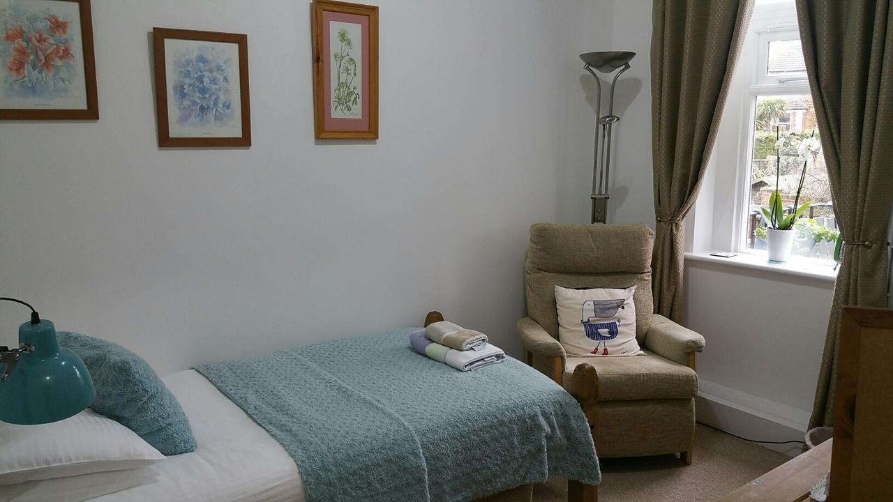 Sunset Guest House Hunstanton Buitenkant foto A room at the hospice